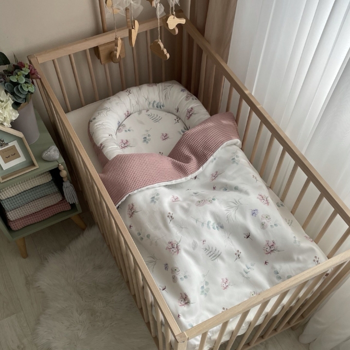 Protectie somn – Baby Nest vafe cu mix de flori- roz pudra (4)